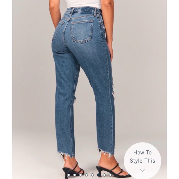 Abercrombie Curve Love High Rise Mom Jeans, size 27/4 R. - Picture 4 of 10